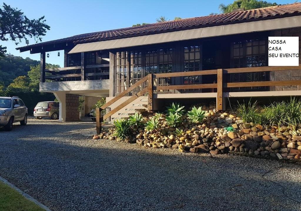 Guest house Gajah