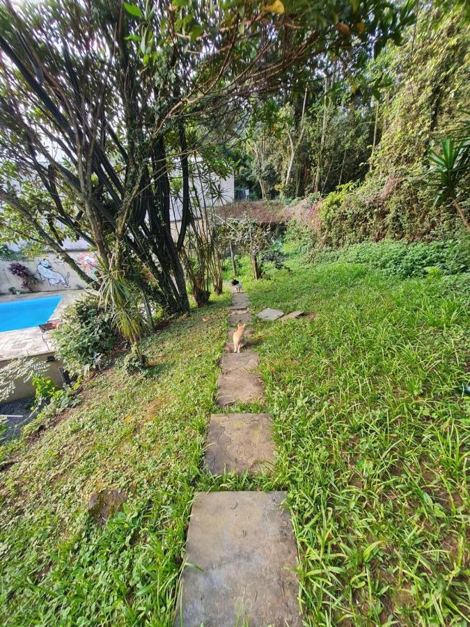 Gajah Guest house *