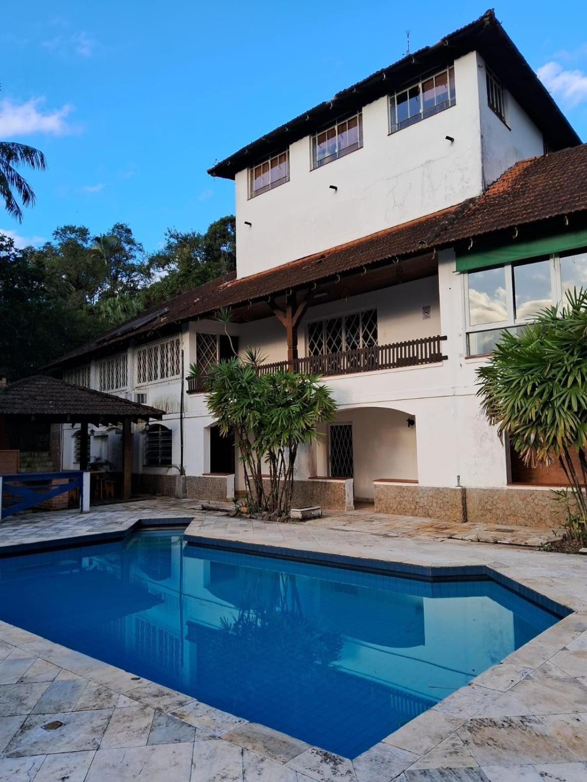 Gajah Guest house *